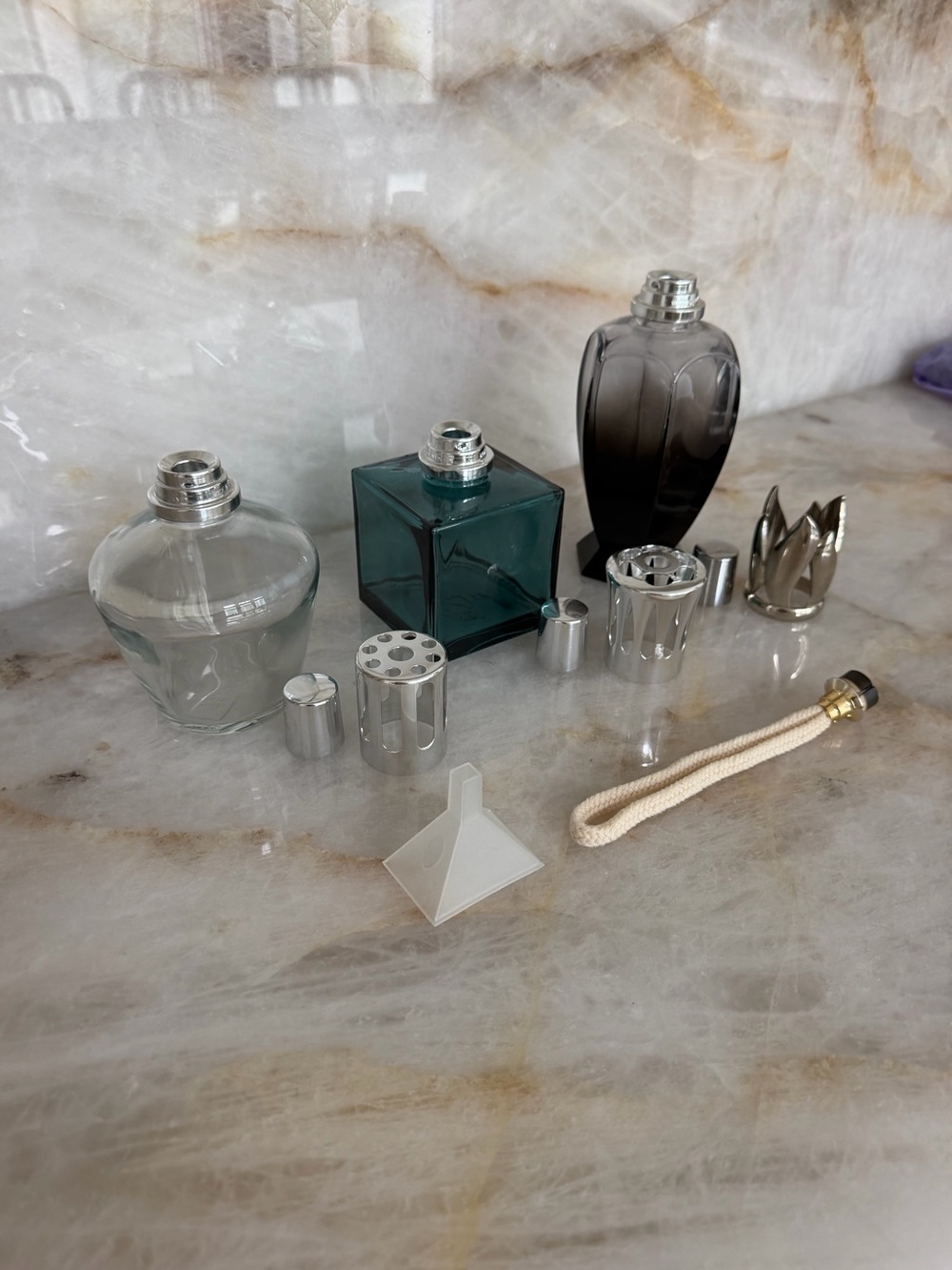 Lampe Berger Set of 3 plus accessories - Picture 3 of 7
